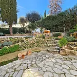 3 Bedroom House In The Center Of Cannes
